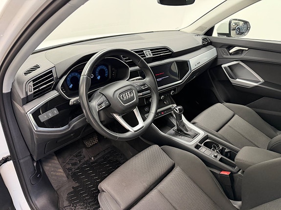 Audi Q3 7 of 22