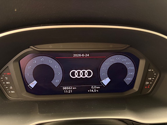 Audi Q3 11 of 22