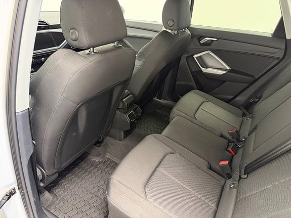 Audi Q3 19 of 22