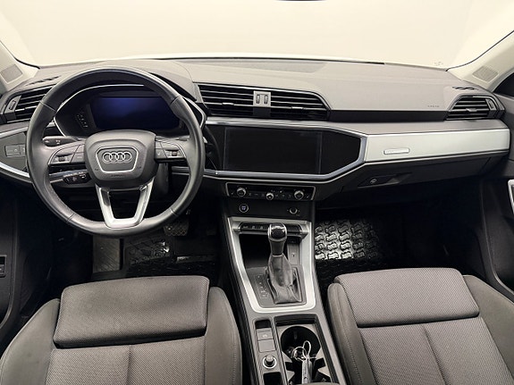 Audi Q3 8 of 22