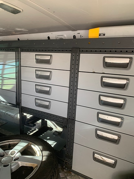 Volkswagen Caddy Maxi 12 of 14