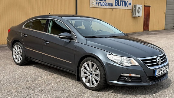 Volkswagen Passat CC 17 of 17