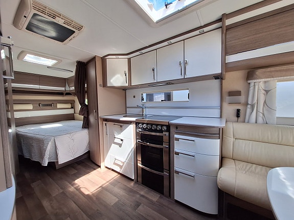 Kabe Royal 600 DXL KS Dubbelbädd, Dusch, Tält, AC 6 of 15