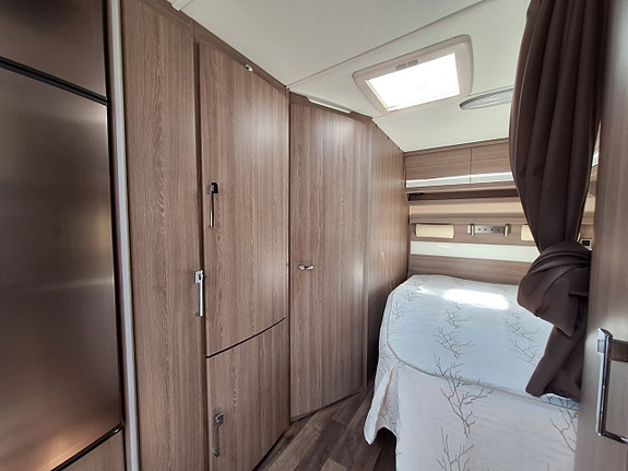 Kabe Royal 600 DXL KS Dubbelbädd, Dusch, Tält, AC 10 of 15