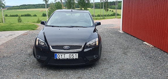 Ford Focus CC 4 of 5