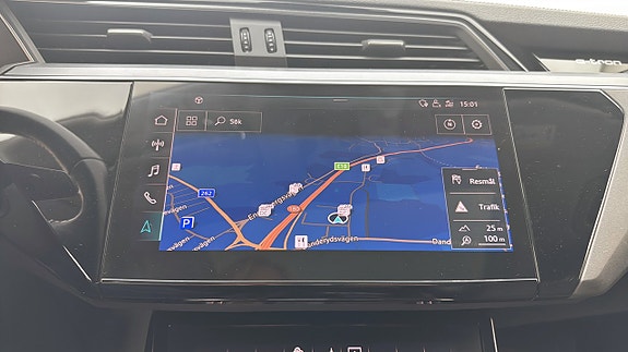 Audi e-tron 20 of 23
