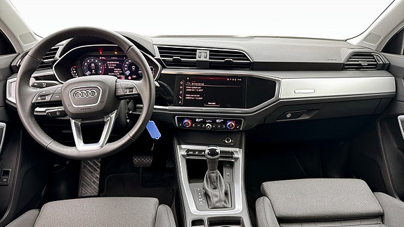 Audi Q3 10 of 19