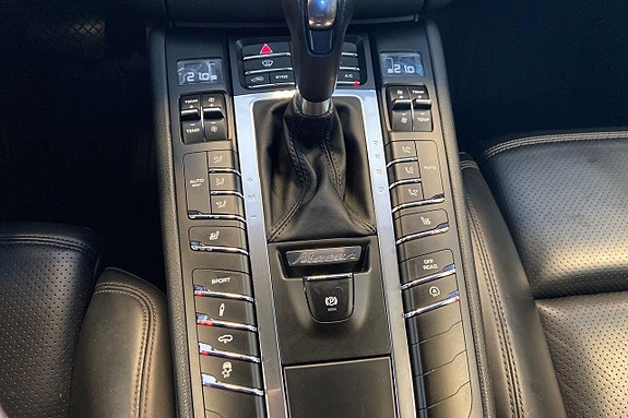Porsche Macan S 24 of 30
