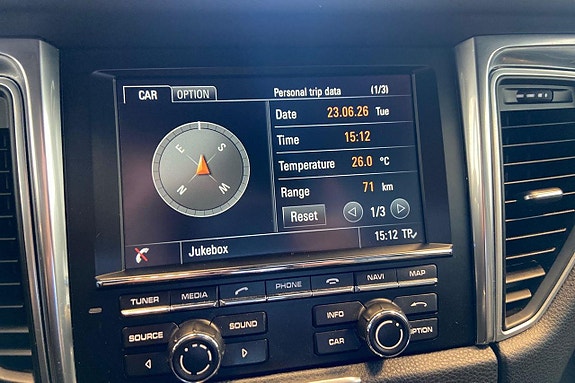 Porsche Macan S 21 of 30