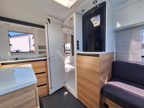 Adria Action 361 LH Dinette, Tält, Pluspaket 11 of 16