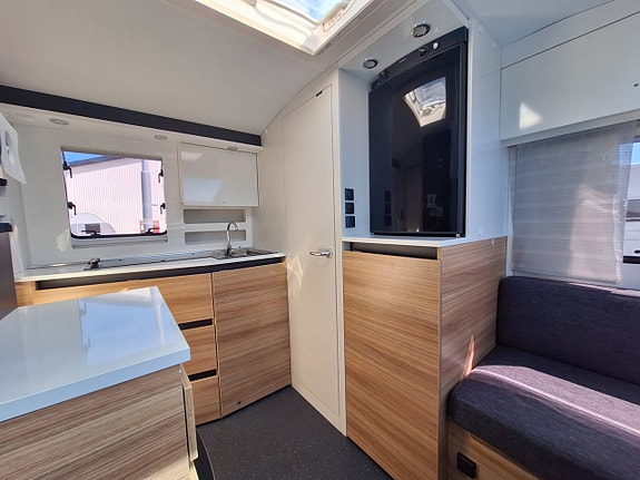 Adria Action 361 LH Dinette, Tält, Pluspaket 10 of 16