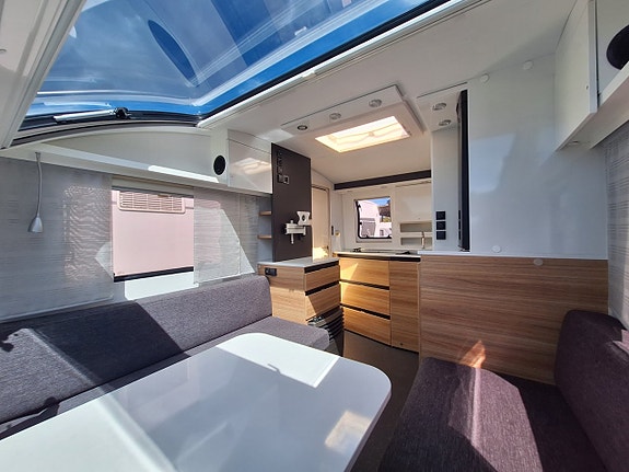 Adria Action 361 LH Dinette, Tält, Pluspaket 7 of 16