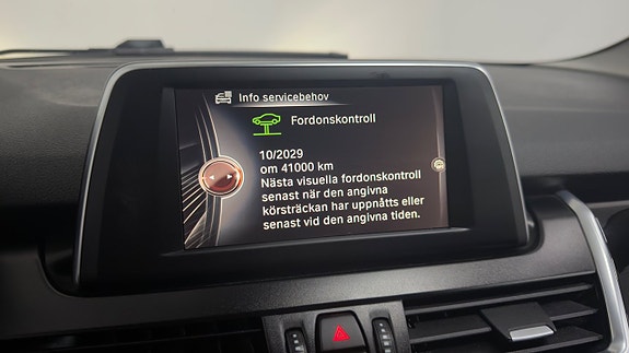 BMW 218d 29 of 30