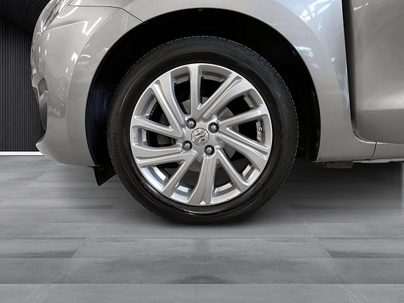 Suzuki Swift 16 of 16
