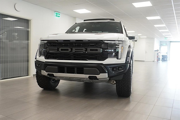 Ford F-150 2 of 28