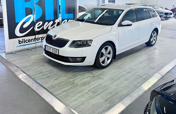 Skoda Octavia 2 of 4