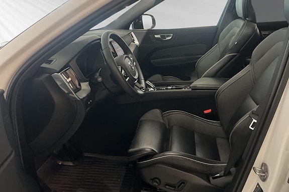 Volvo XC60 7 of 20