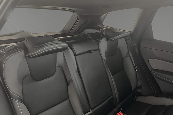 Volvo XC60 11 of 20