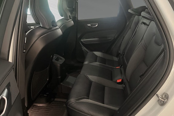 Volvo XC60 8 of 20