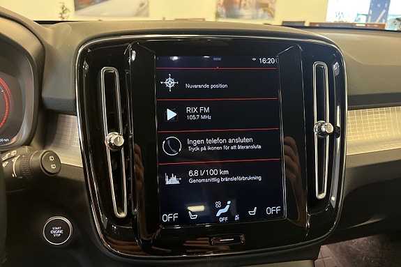 Volvo XC40 13 of 19