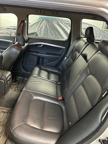 Volvo V70 4 of 4