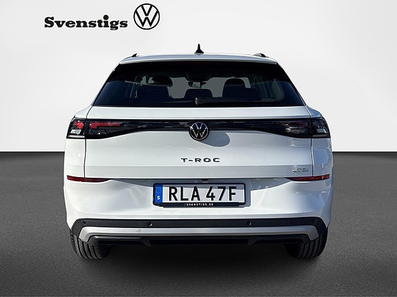Volkswagen T-Roc 4 of 5
