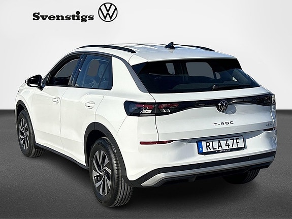 Volkswagen T-Roc 3 of 5
