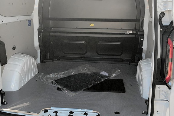 Ford Transit Custom 16 of 18