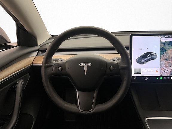 Tesla Model 3 14 of 30