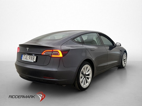 Tesla Model 3 9 of 30