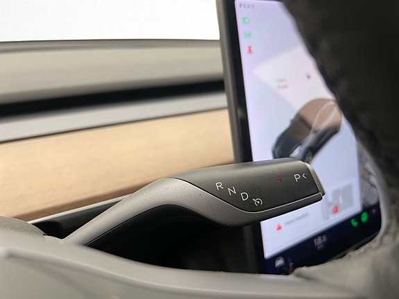 Tesla Model 3 19 of 30