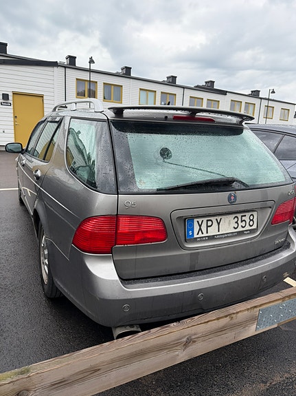 Saab 9-5 4 of 5