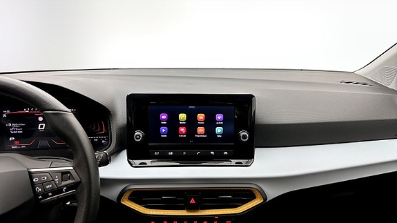 Seat Arona 9 of 18