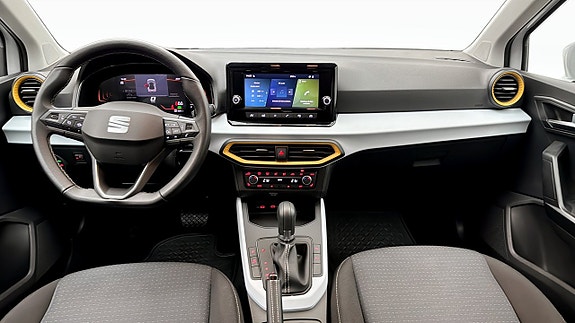Seat Arona 10 of 18