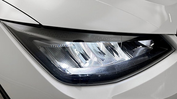 Seat Arona 14 of 18