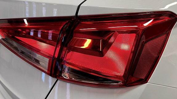 Seat Arona 14 of 20