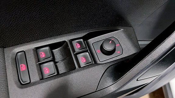 Seat Arona 19 of 20