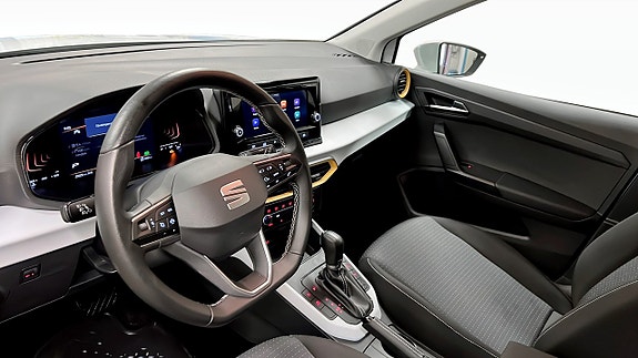 Seat Arona 7 of 20