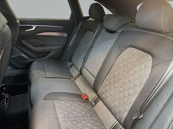 Audi A6 5 of 9