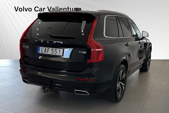Volvo XC90 5 of 30