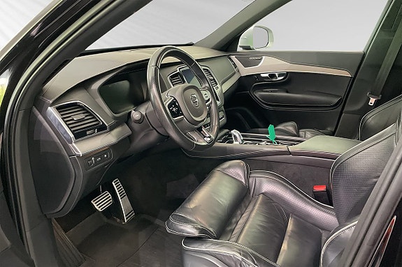 Volvo XC90 7 of 30