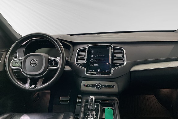Volvo XC90 9 of 30