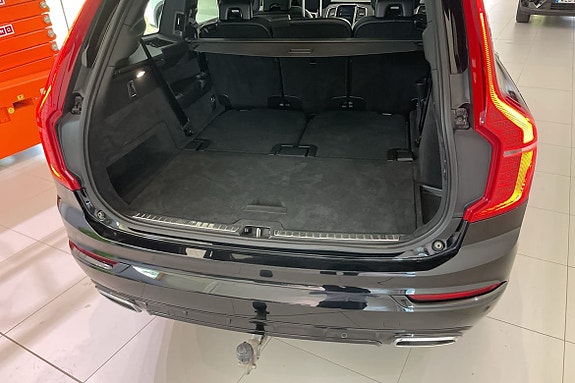 Volvo XC90 23 of 30