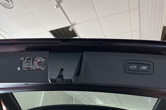 Volvo XC90 17 of 30