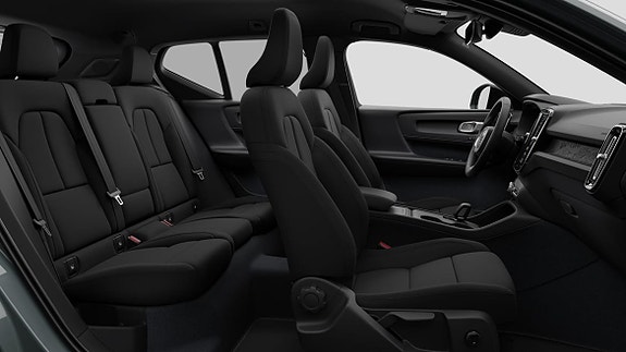 Volvo EX40 21 of 27