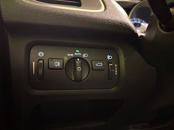 Volvo V40 22 of 23