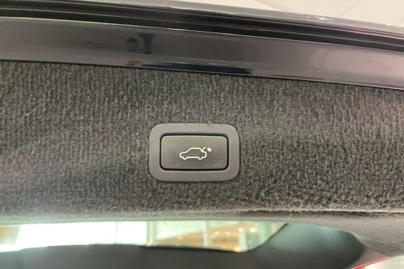 Volvo XC70 13 of 27
