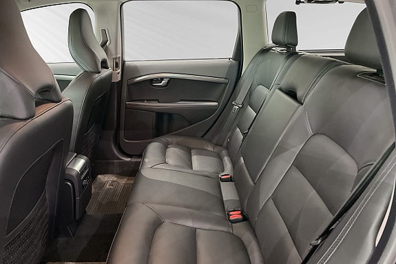 Volvo XC70 8 of 27