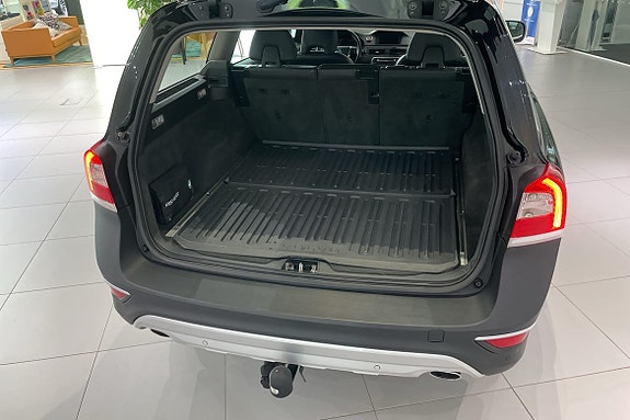 Volvo XC70 12 of 27
