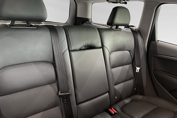 Volvo XC70 11 of 27